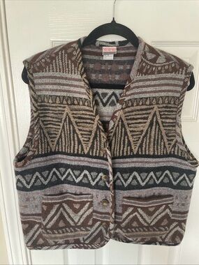 Memphis Geometric Knit Vest in Brown, Tan, Gray